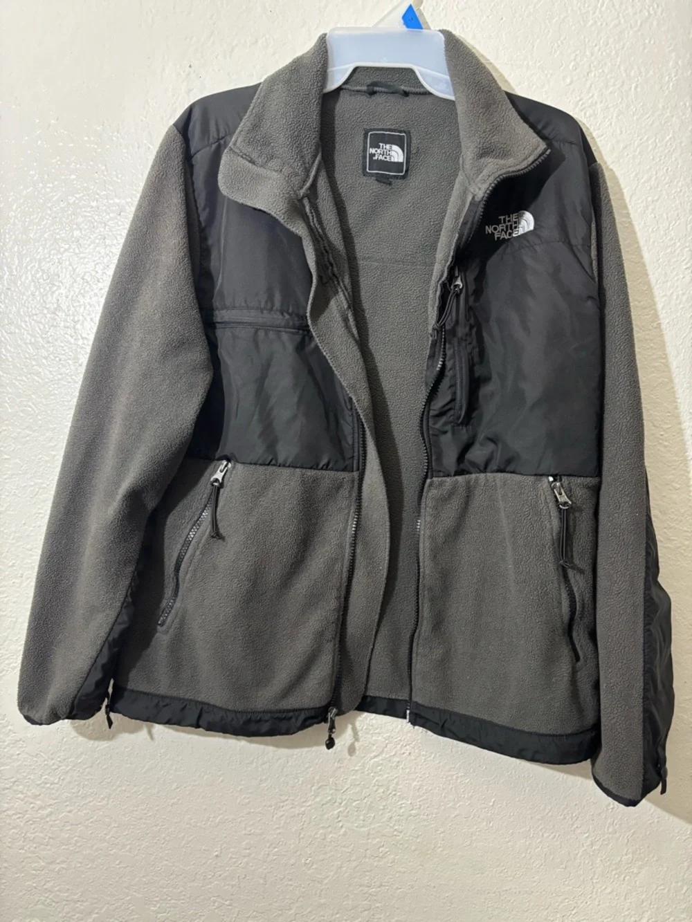 The North Face Men's Gray and Black Hybrid Fleece Puffer Jacket